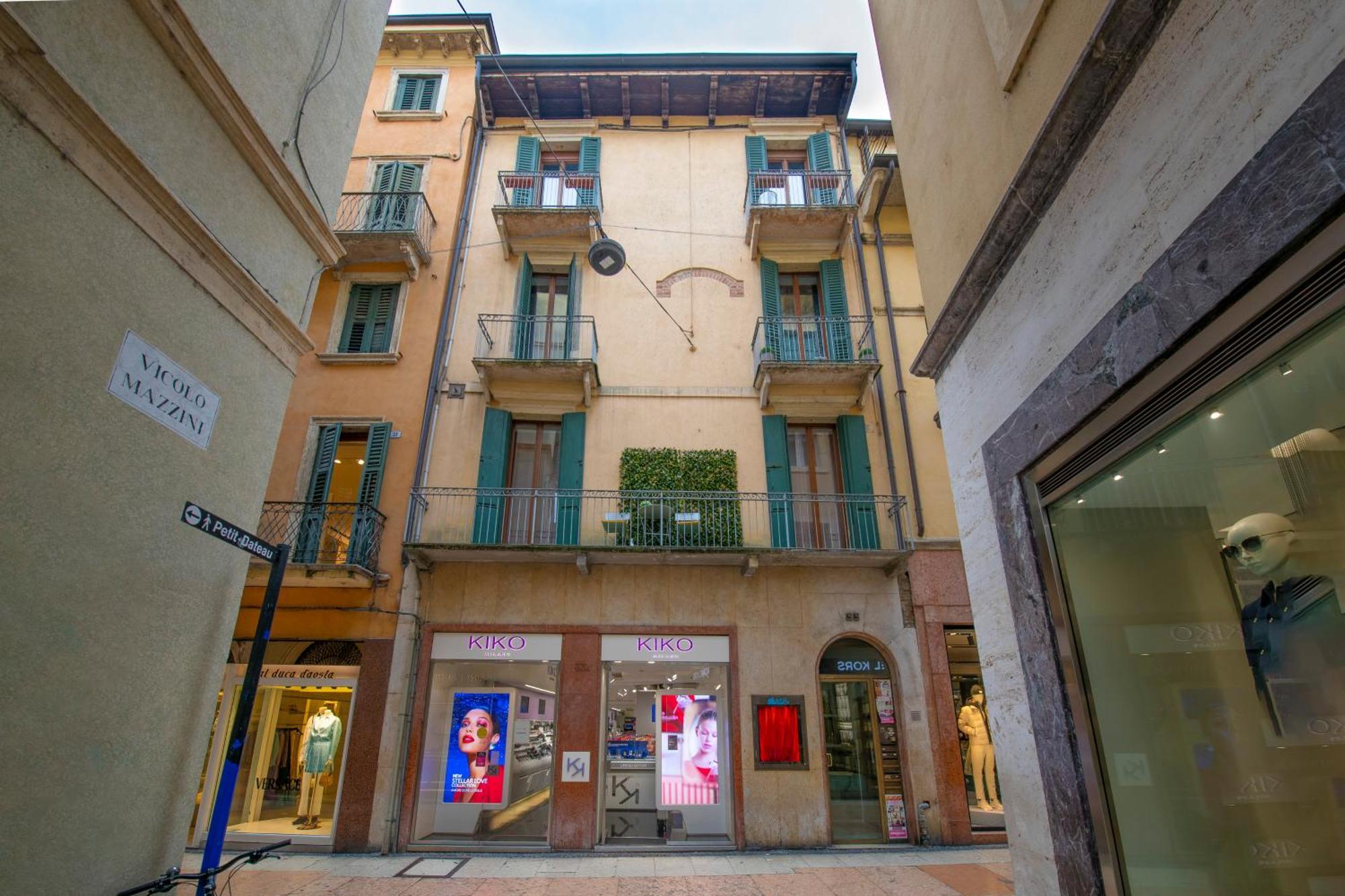 Palace Home Mazzini Verona Center 1 Exterior foto